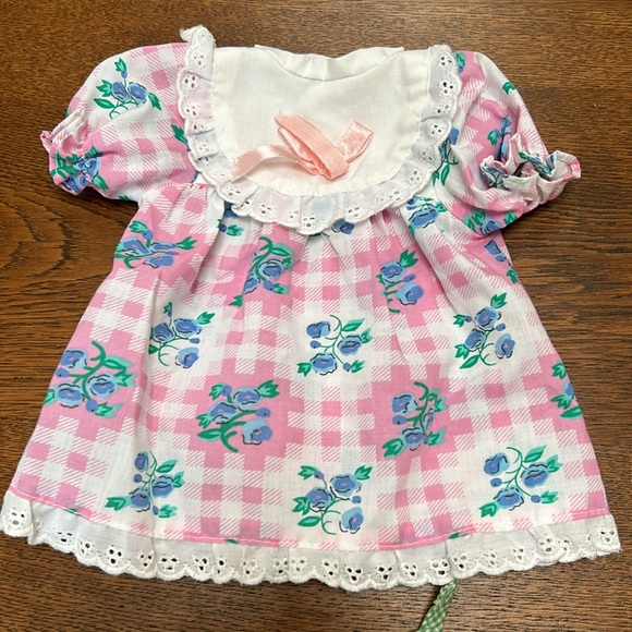CabbagePatchKids 2 summer dresses for the dolls-one w/brand name. Sold as set. - Picture 3 of 5
